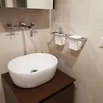 Minzoni94 - Twobedroom+garden *