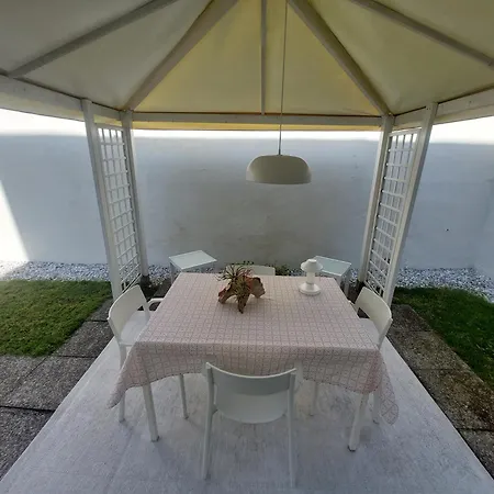 Minzoni94 - Twobedroom+garden Lägenhet