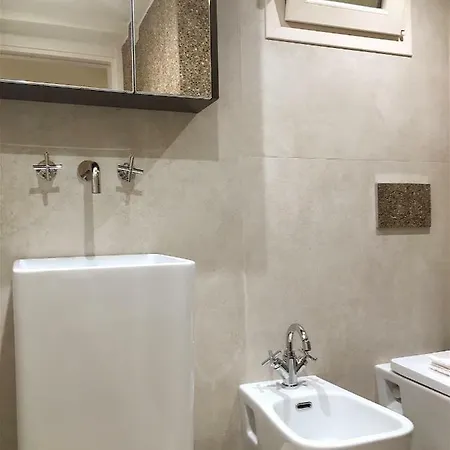 Minzoni94 - Twobedroom+garden *