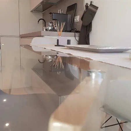 Minzoni94 - Twobedroom+garden Lägenhet *