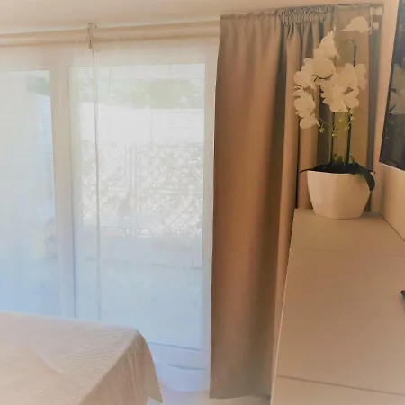 Minzoni94 - Twobedroom+garden