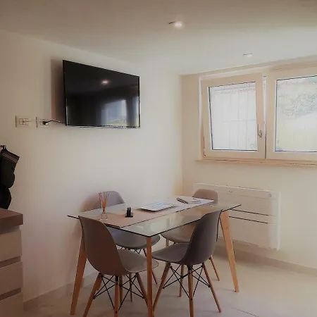 Minzoni94 - Twobedroom+garden Lägenhet Lido di Camaiore