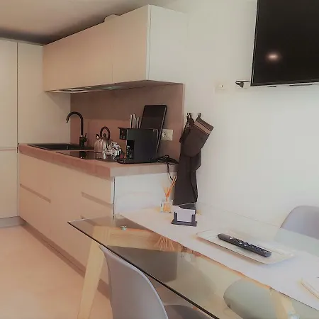 Minzoni94 - Twobedroom+garden