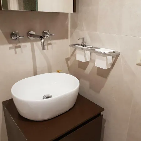 Minzoni94 - Twobedroom+garden *